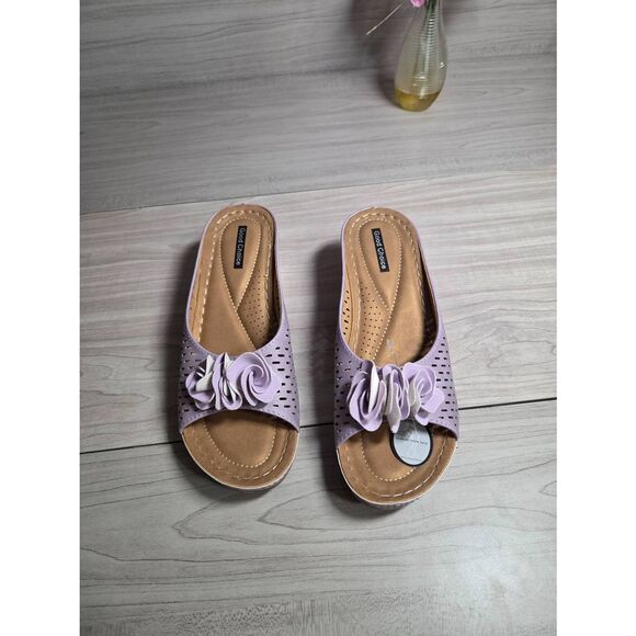 NWT Good Choice Lavender Floral Wedge Sandals - Size 9 - Picture 3 of 5